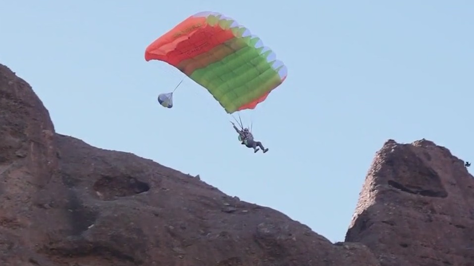 Base jumpers in Phoenix raise awareness of military suicides