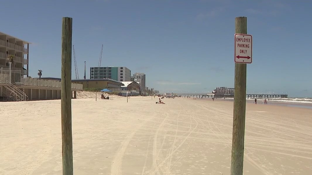 Discussion to allow vehicles on Volusia beaches