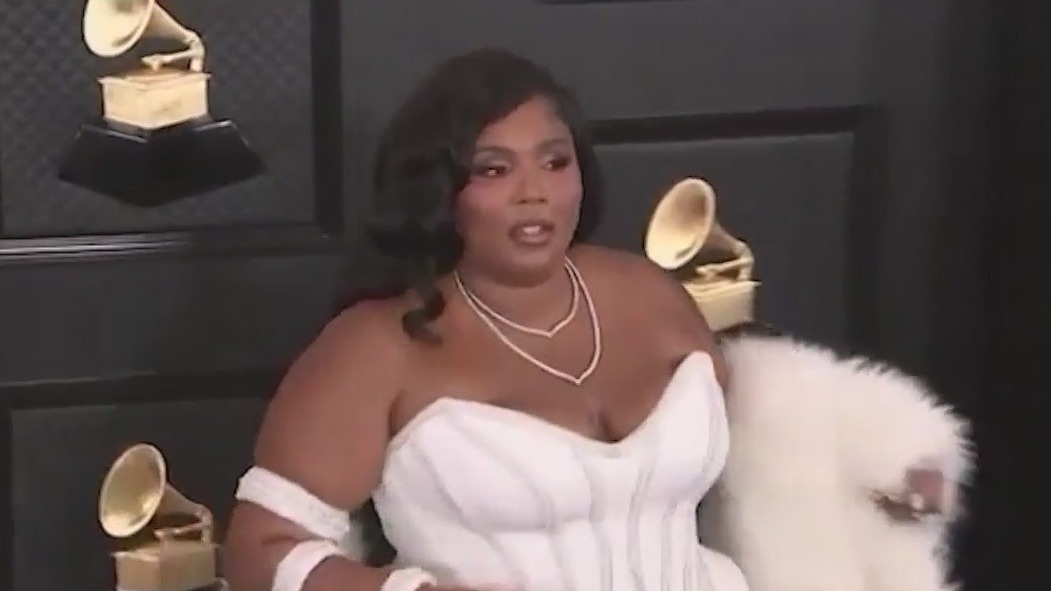 Lizzo headlines Bottlerock, upset about unsettling signs