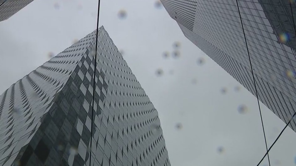 Emergency crews concerned about glass windows on San Francisco high-rises