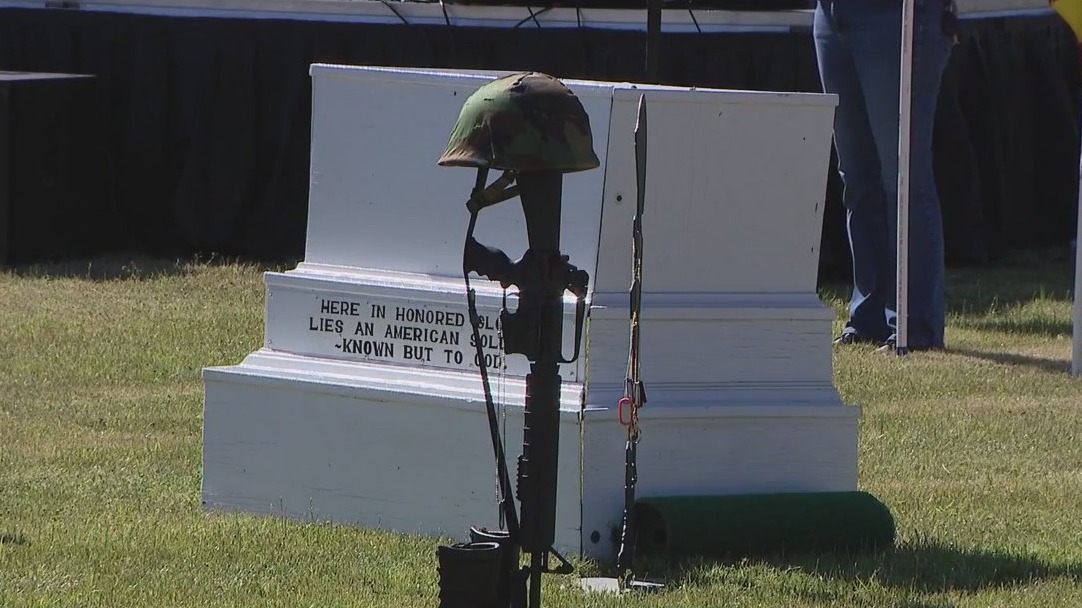 Fallen soldiers commemorated across Phoenix