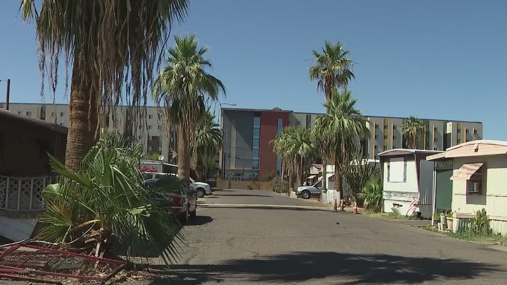 Phoenix mobile home residents forced out