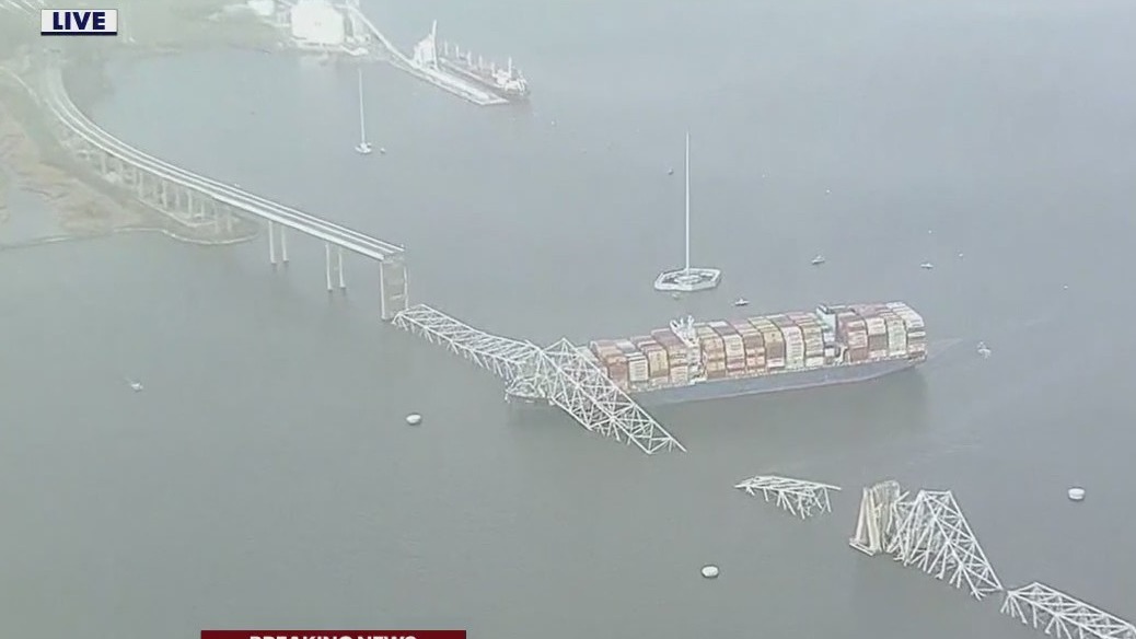 Dive teams deployed after Francis Scott Key Bridge collapses in Baltimore