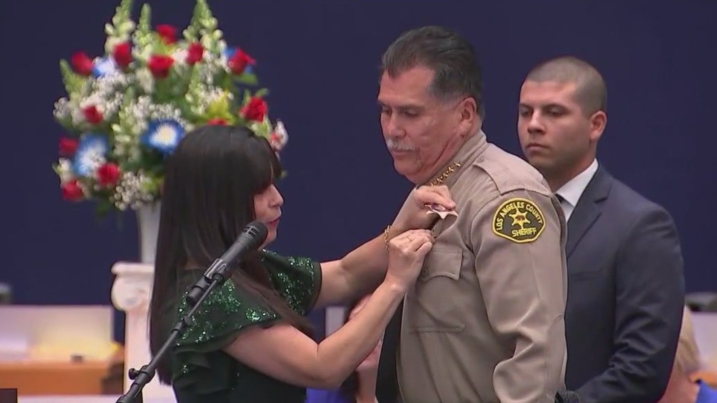 Robert Luna sworn in as new sheriff of Los Angeles County