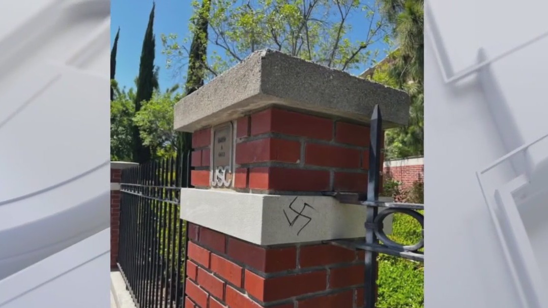 Swastika tagged on USC campus