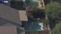 2 kids pulled from Phoenix pool in critical condition