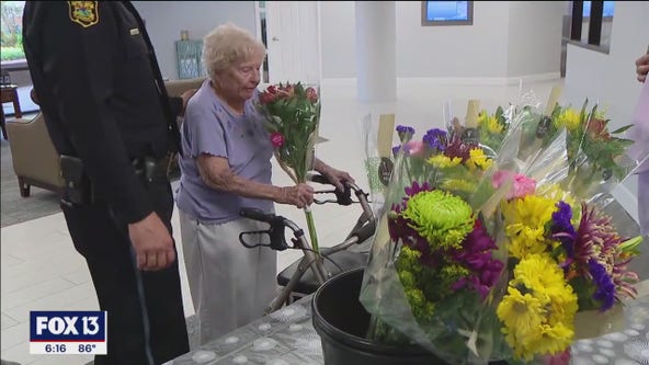 Clearwater PD, Publix employees bring Mother's Day joy