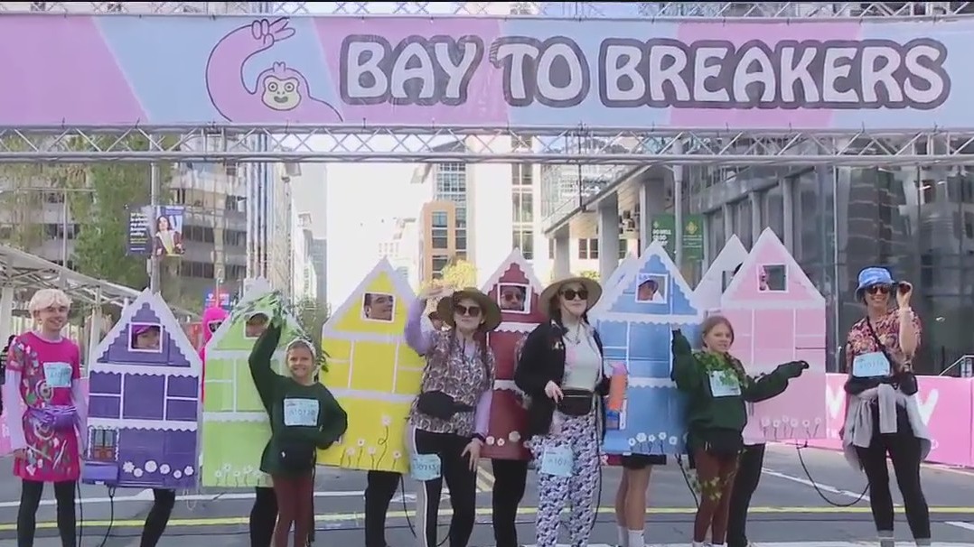 Thousands turn out for 113th Bay to Breakers run