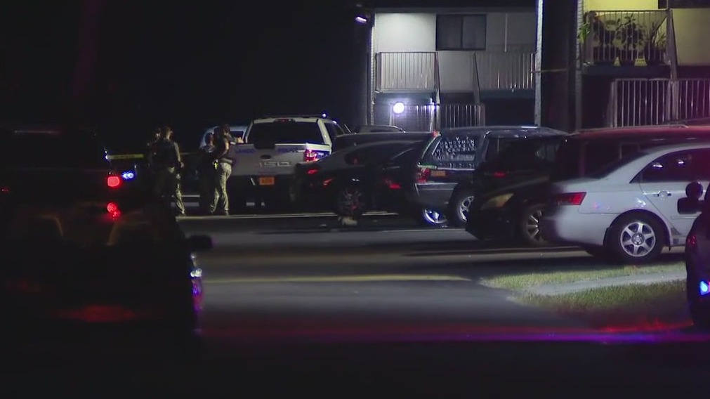Orlando Police SWAT team responds to shooting