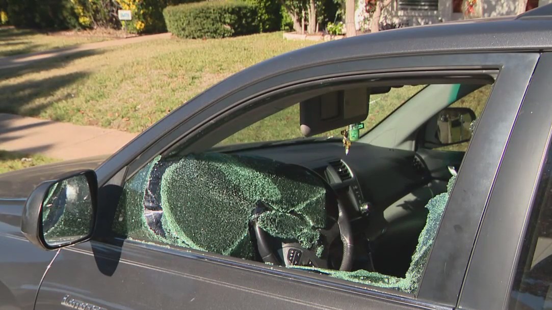 58 car break-ins in Carrollton Sunday night, police say