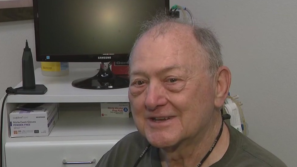 Free hearing aids given to elderly man in Mesa