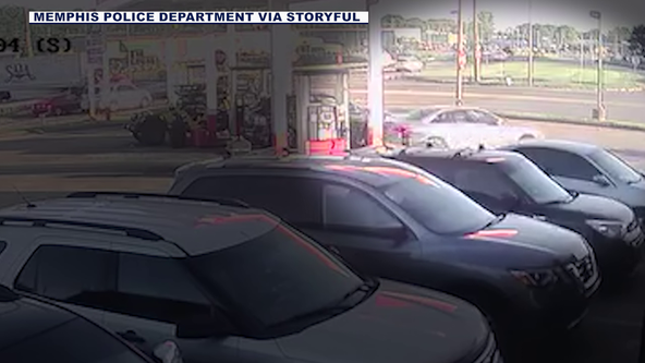 Car thief drove off with child inside vehicle