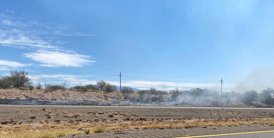 Tucson firefighters responding to brush fire near I-10