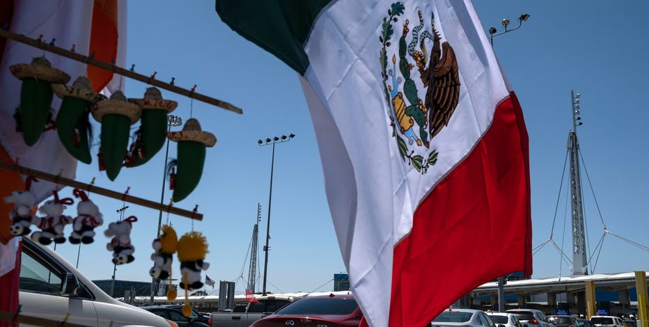 Mexican state eyes closing US border as COVID-19 cases rise in Arizona