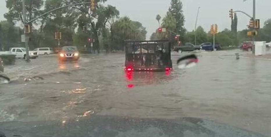 Monsoon storm brought blowing dust, rain to parts of the Valley and flooding in Tucson
