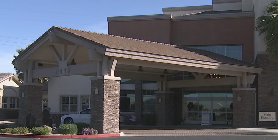 Assisted living facility residents, staff begin receiving COVID-19 vaccines in Arizona