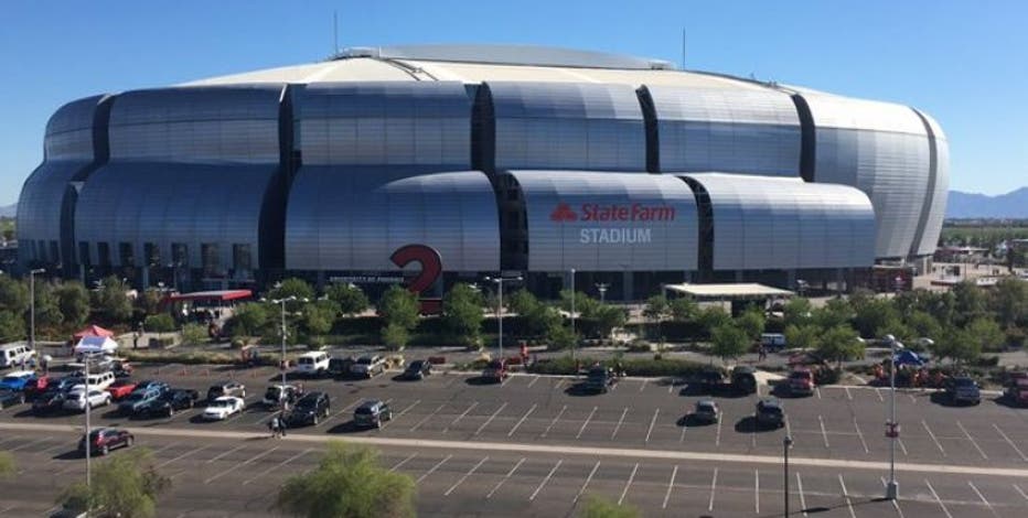 24 hour COVID-19 vaccination site opens at State Farm Stadium in Glendale