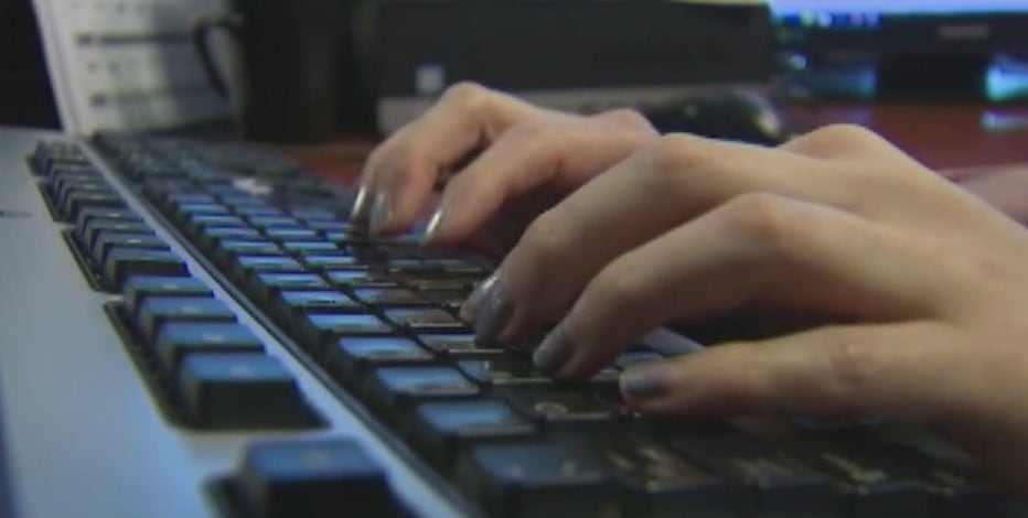Arizona's SB1687 would ban agencies, elected officials from using social media for official business