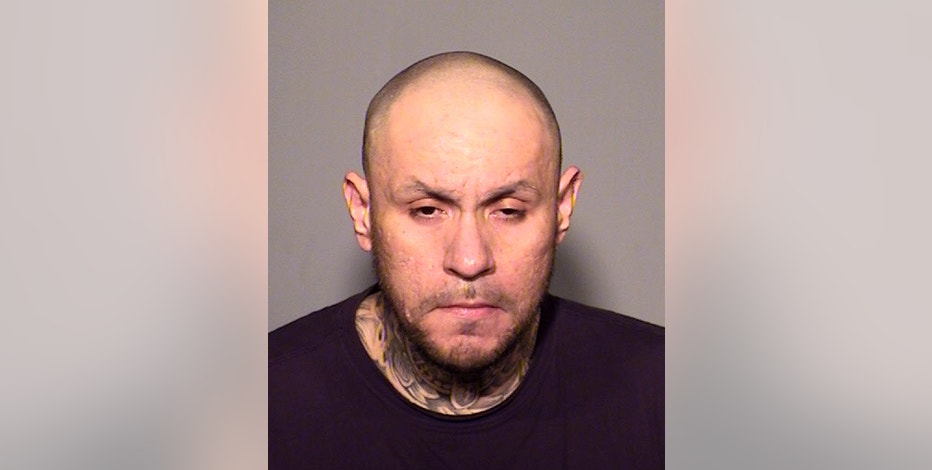 Police: Man accused of using stun gun to steal jewelry in Chandler arrested following standoff