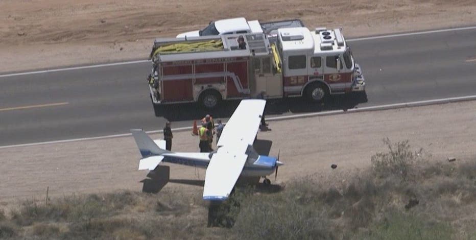 No injuries after plane lands next to Phoenix road