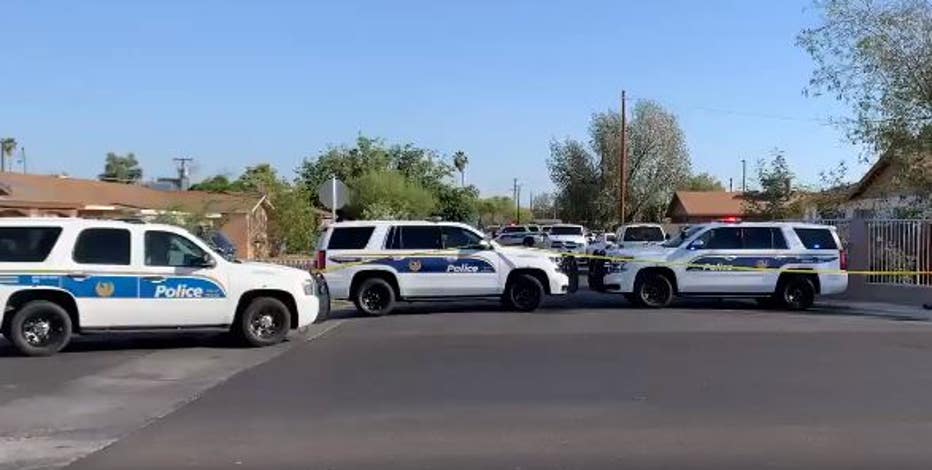 Man found dead in car near 20th Avenue and Missouri in Phoenix