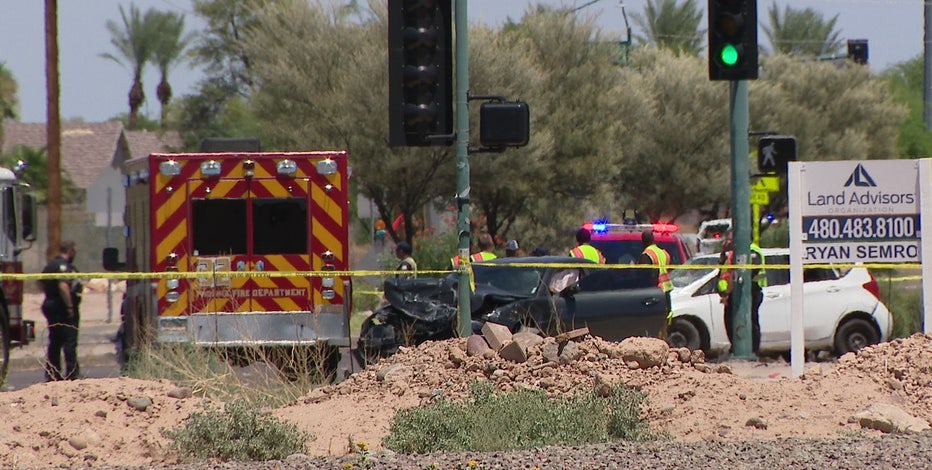 Woman dead following crash in south Phoenix, police say