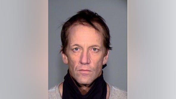 Arizona mother saves daughter after registered sex offender breaks into home, deputies say