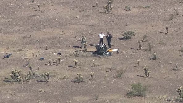 Helicopter crashes north of Mesa; 2 people on board not seriously hurt