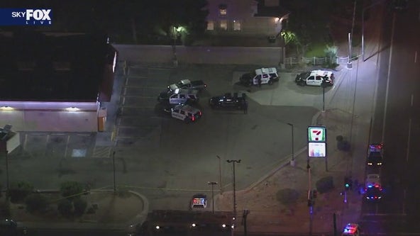 Suspect fatally shot by police outside Mesa 7-Eleven store