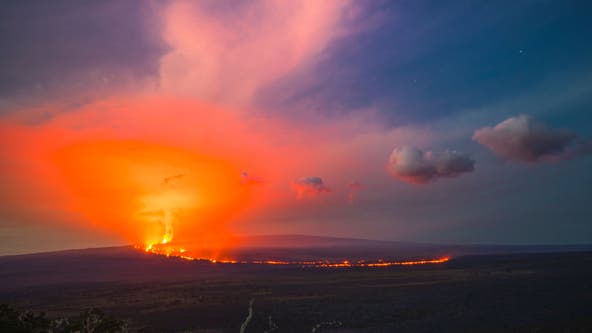 Lava from Mauna Loa volcano could threaten Hawaii road