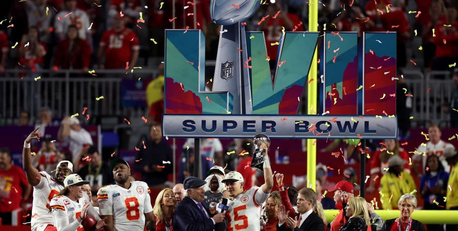 Super Bowl 2023: Chiefs overtake lead, defeat Eagles 38-35