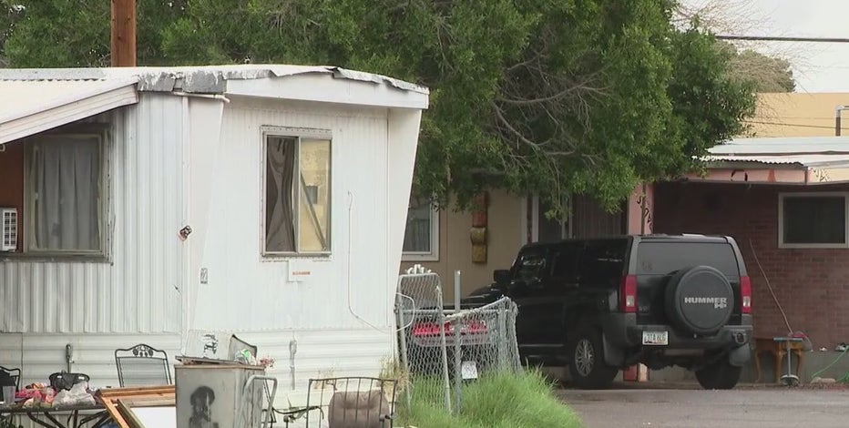 Phoenix mobile home park residents getting more time to find a place to move to