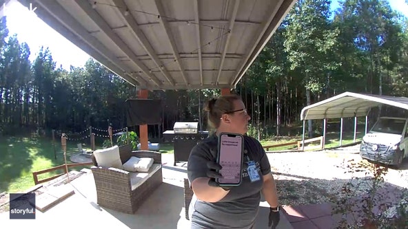Postal worker rescues beagle after venomous snake bite