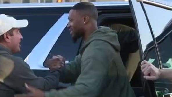 Damian Lillard welcome rally, Milwaukee Bucks fans excited