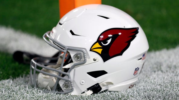 Christian McCaffrey scores 4 TDs to lead the San Francisco 49ers past the Arizona Cardinals