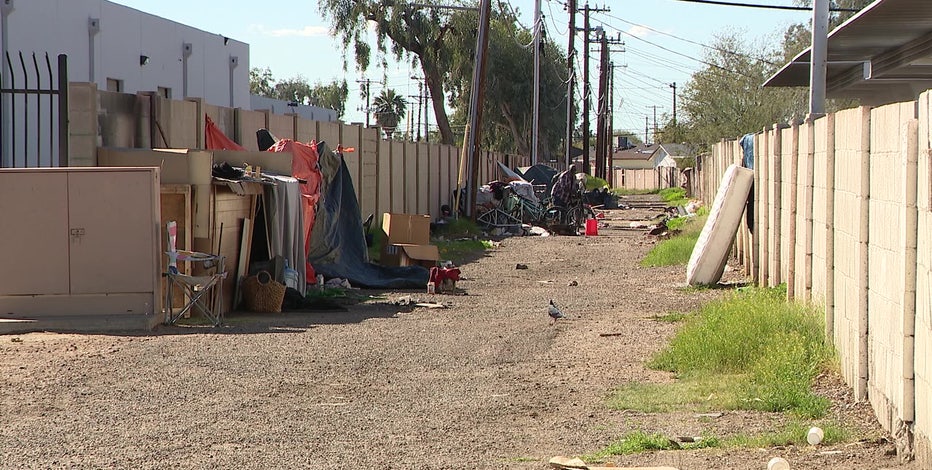 Homeless Crisis: Phoenix family deals with encampment behind their home