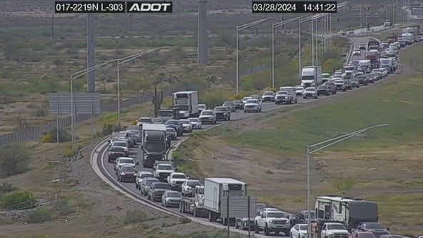 Interstate 17 closed near Loop 303 for fatal rollover crash in Phoenix