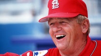 Whitey Herzog, Hall of Fame manager who led St. Louis Cardinals to 3 pennants, dead at 92