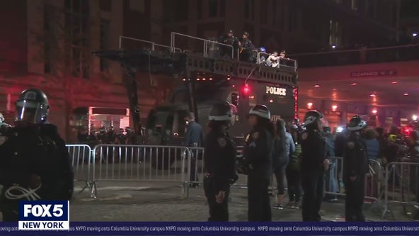 LIVE: NYPD enters Columbia campus; police break into occupied Hamilton Hall