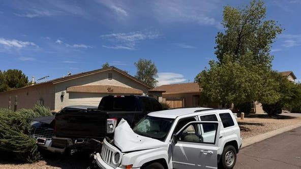 Woman's ex-boyfriend chases her through San Tan Valley neighborhood, causing several crashes, PCSO says