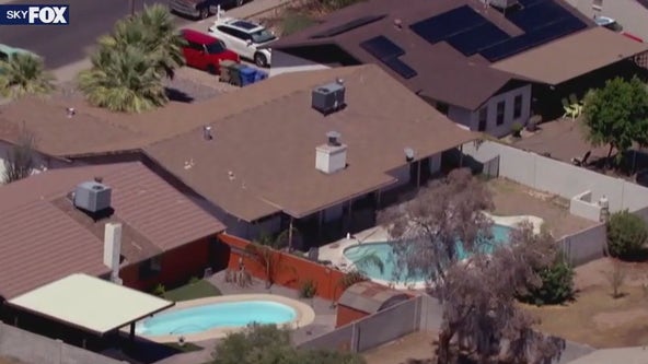 Phoenix toddler dies after being pulled from backyard pool