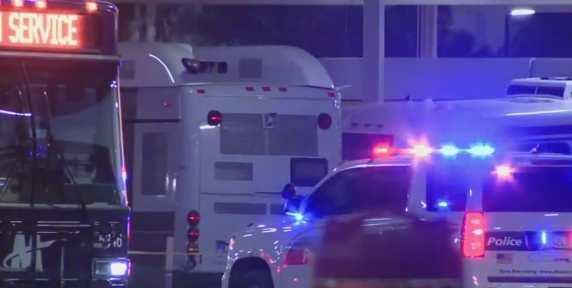 1 dead, 2 hurt in Phoenix bus crash