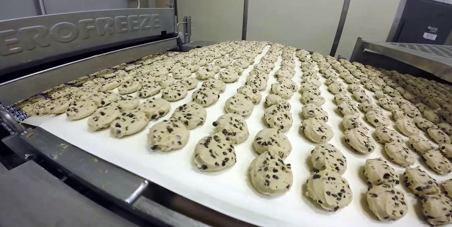 The secrets behind the sweets: Inside Publix's busy bakery