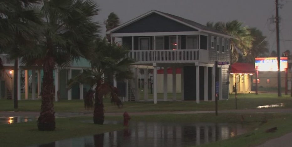 Storm surge from Beta takes toll on Surfside Beach