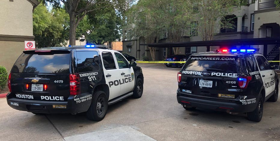 Man killed, boy critically injured in west Houston shooting