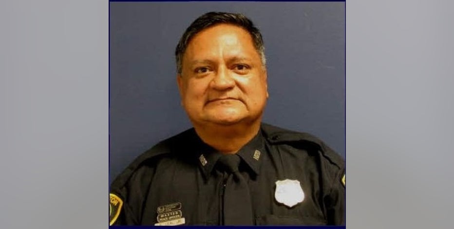 Houston police officer passes away from COVID-19