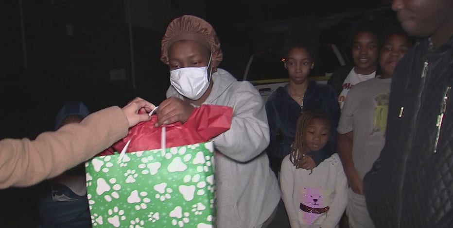 Anonymous donor gifts Cy-Fair family $100K on Christmas Eve after fire destroys their home