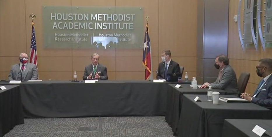 Gov. Abbott holds roundtable discussion in Houston, provides COVID-19 update