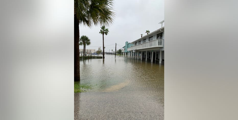 Power outages, storm surge as Nicholas moves across southeast Texas
