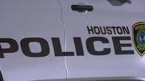 Houston crash on US-59 leaves 1 dead; man charged with DWI